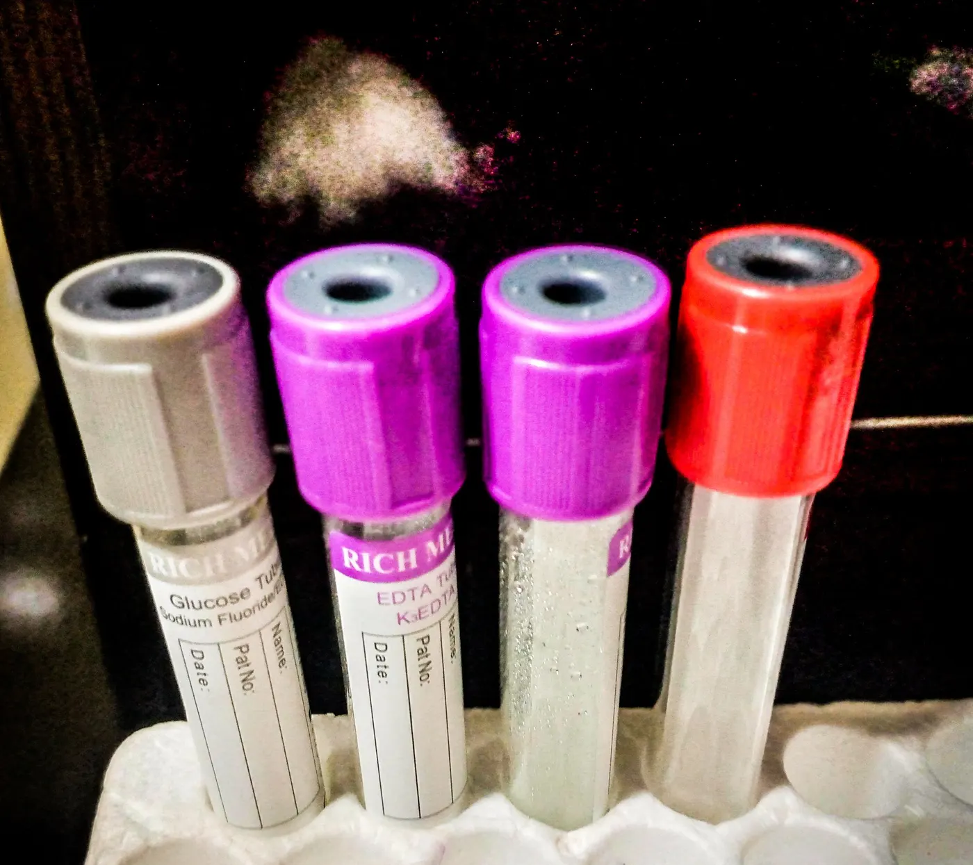Lube and silicone toys: the compatibility rules