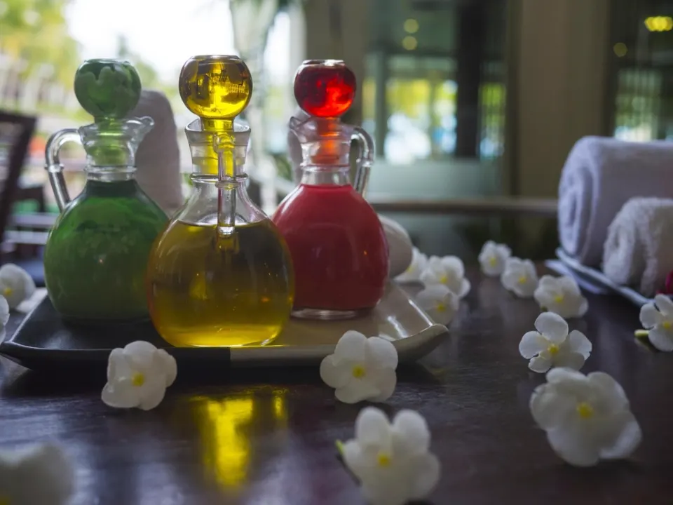 The Best Massage Oils for Couples: Oils, Gels and 2-in-1s